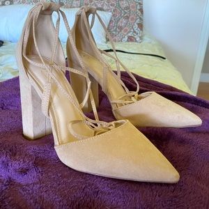 Brand/like new nude heels
